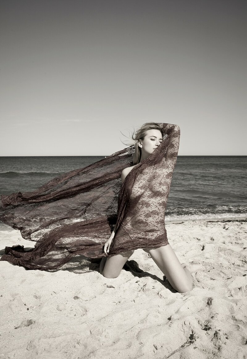 Александра, 23 года, 5 размер груди